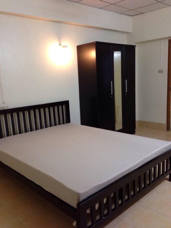 Jirapong Apartment Bangkok